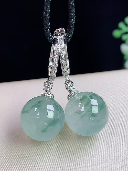 18k金镶冰飘花转运珠耳环，无裂，裸石尺寸12mm，S08ytf