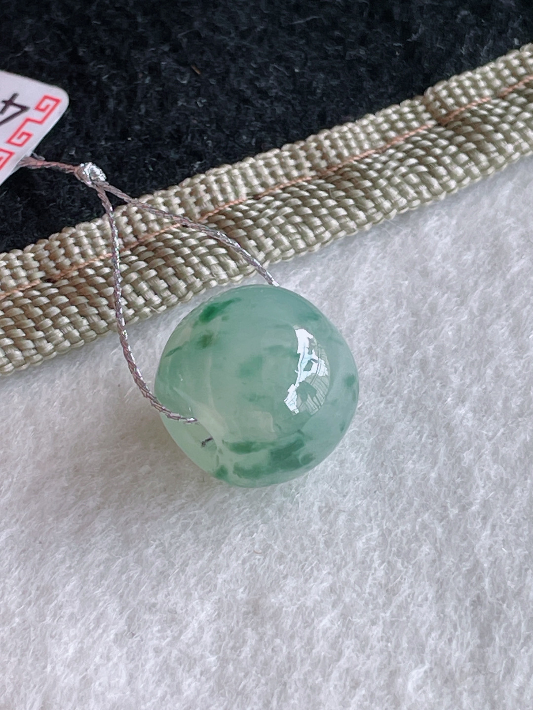 ️，缅甸天然翡翠A货，冰飘花路路通单珠，尺寸：14.4-12mm。【编4122】