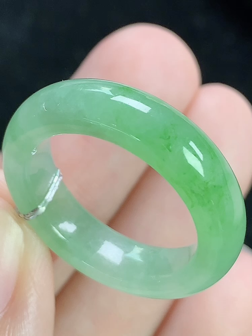 冰飘绿戒圈，指环，无裂，内径尺寸18.3-5.9-3.8mm，17号手寸，S08tdy