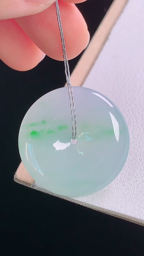 ️冰飘绿平安扣，无裂 尺寸:26.9-5.7mm