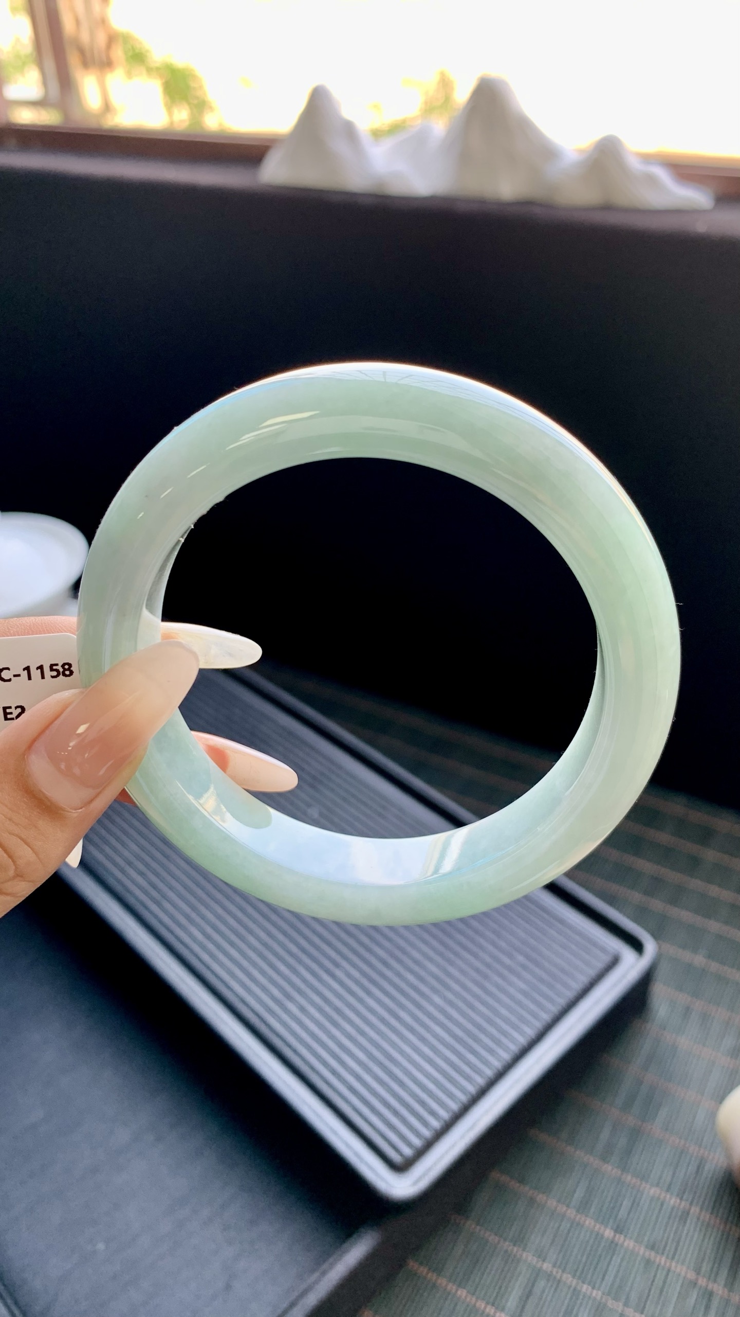 宽版晴绿正圈手镯成品 HYC-1158 尺寸：60-13-10