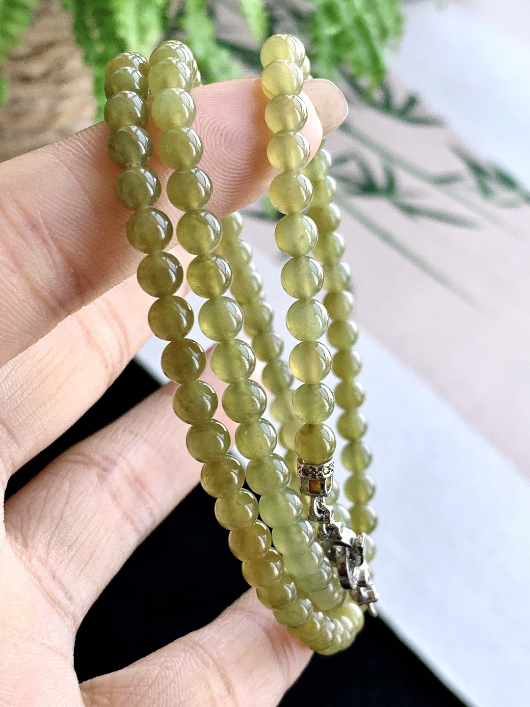 【珠子】️冰黄翡珠链圆珠子珠链 【说明】缅甸 性比高 【尺寸】4.9mm，30cm 【重量】28克