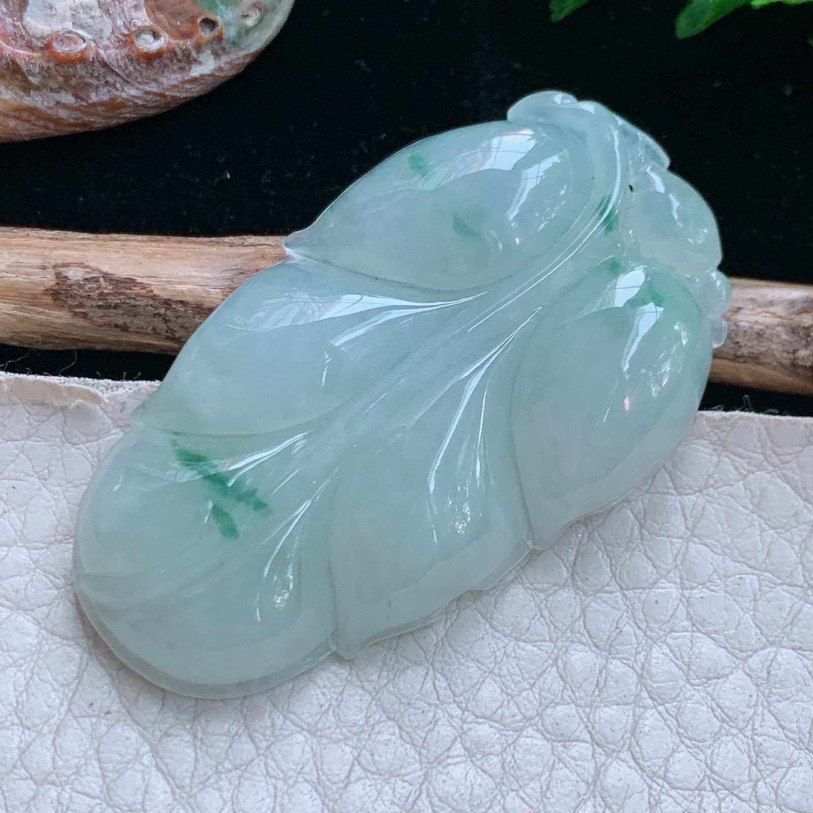 Axm实拍50.3*29*6.8天然缅甸翡翠飘花大叶子吊坠家大业大