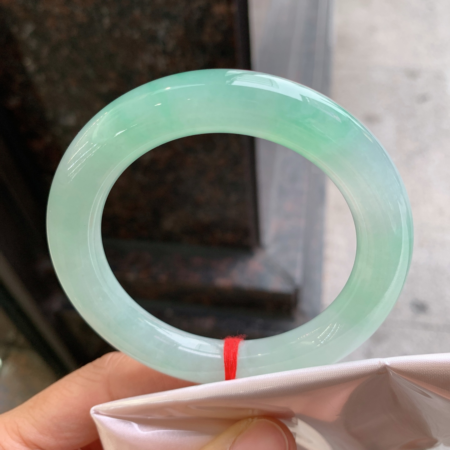 圆条冰飘绿 微纹 尺寸：56.5/11.3 版型好