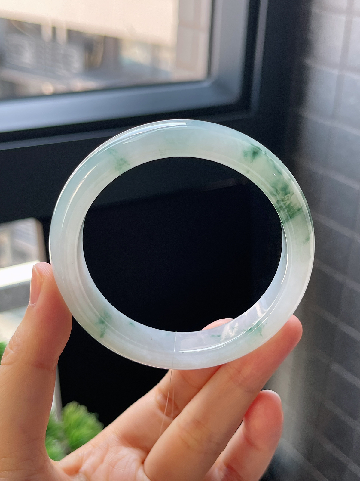 正圈56圈口，翡翠冰糯种飘花手镯