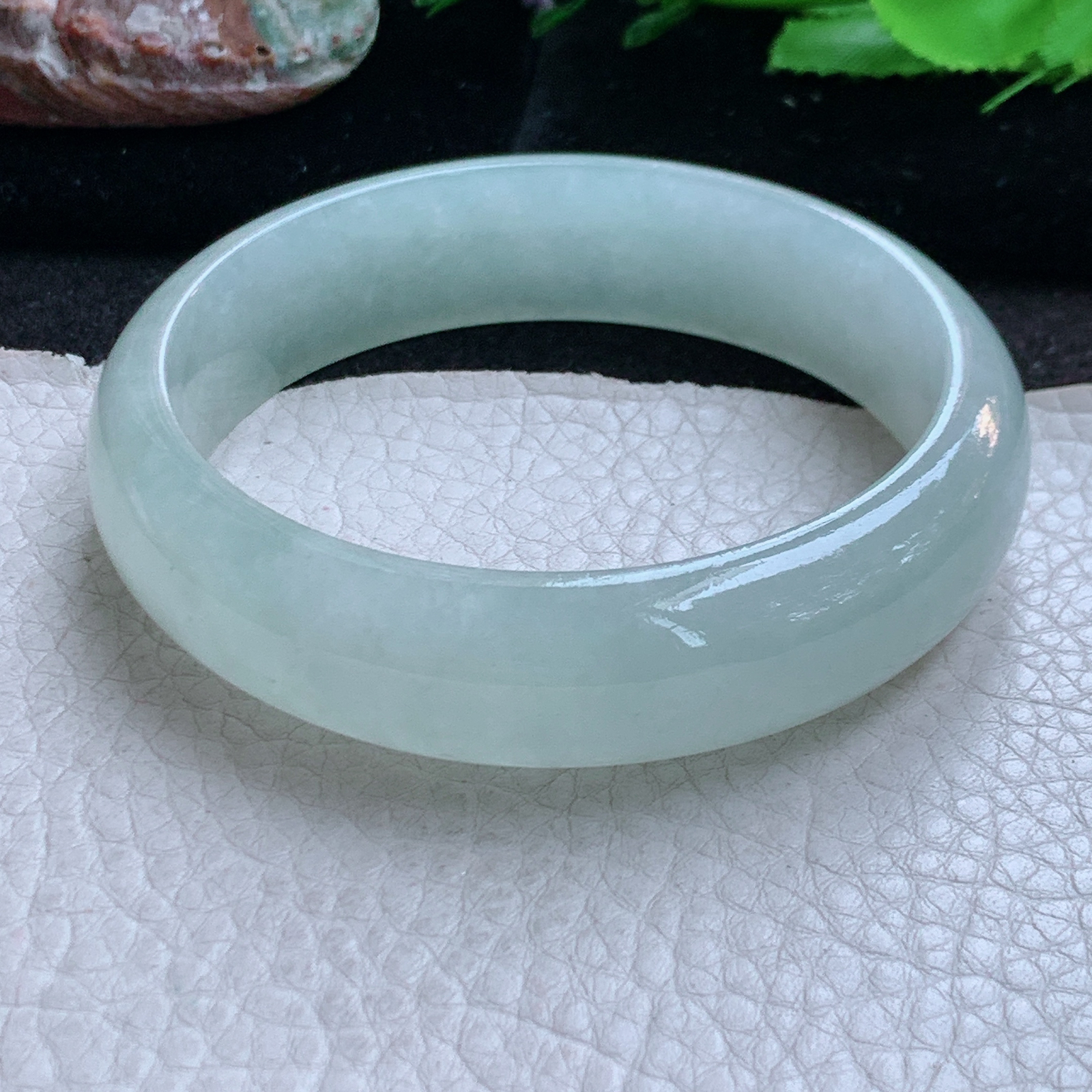 js大圈口60*15.5*7轮胎镯 缅甸翡翠a货玉手镯浅晴底宽边玉手环