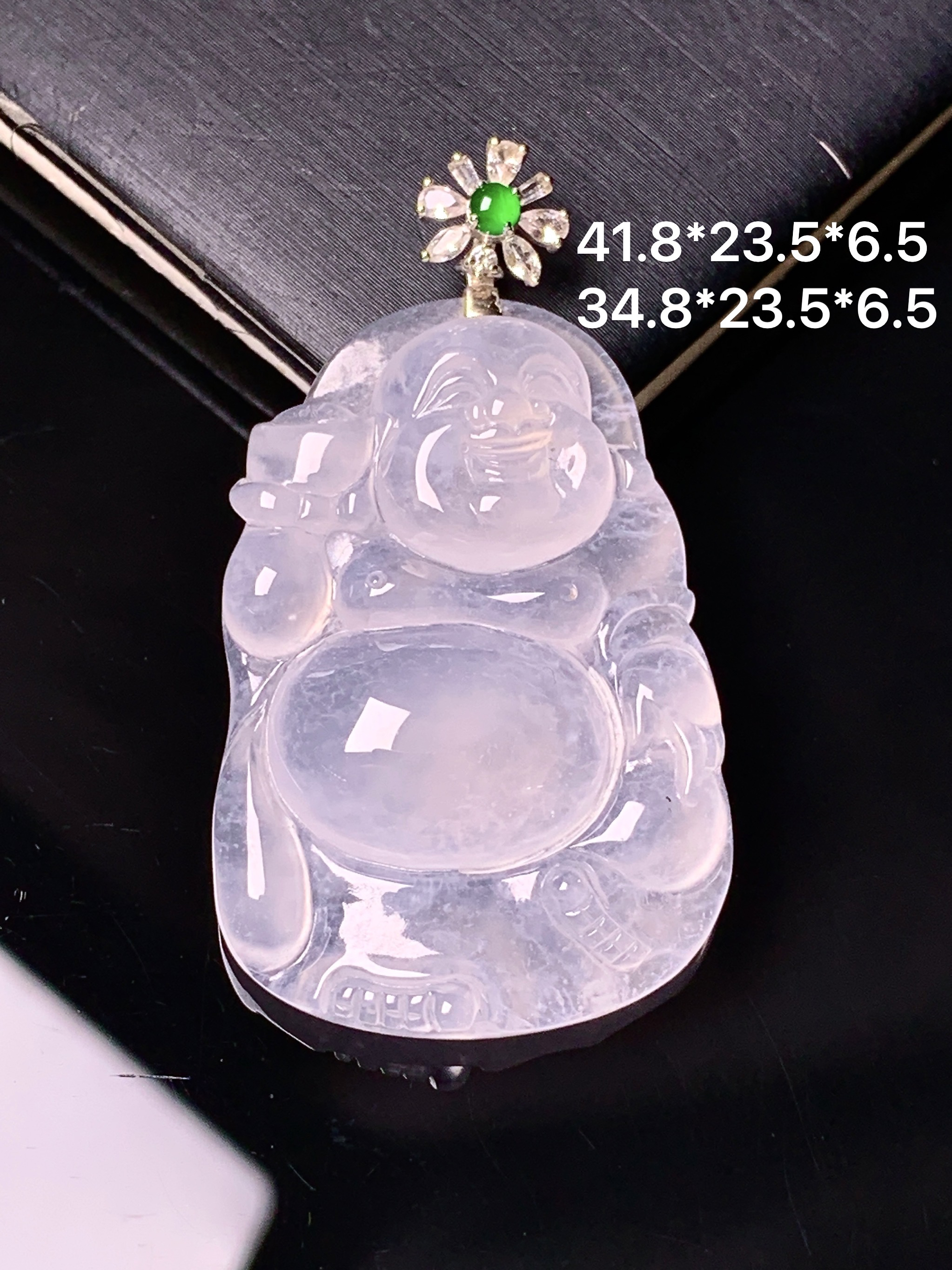 18k金钻镶嵌冰种佛公吊坠 玉质细腻 色泽艳丽清新 水润亮眼 整体尺寸41.8*23.5*6.5 2x