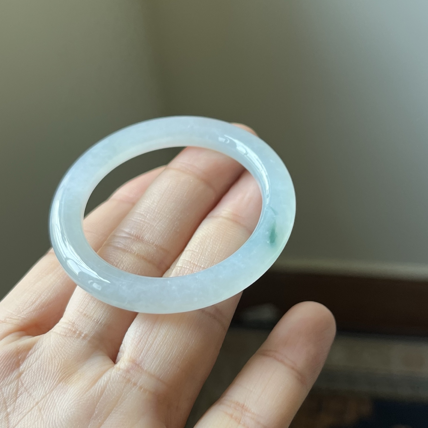 冰种飘花童镯，宝宝手镯，种水好，冰透无裂，内直径40.2，7×6.5，超值