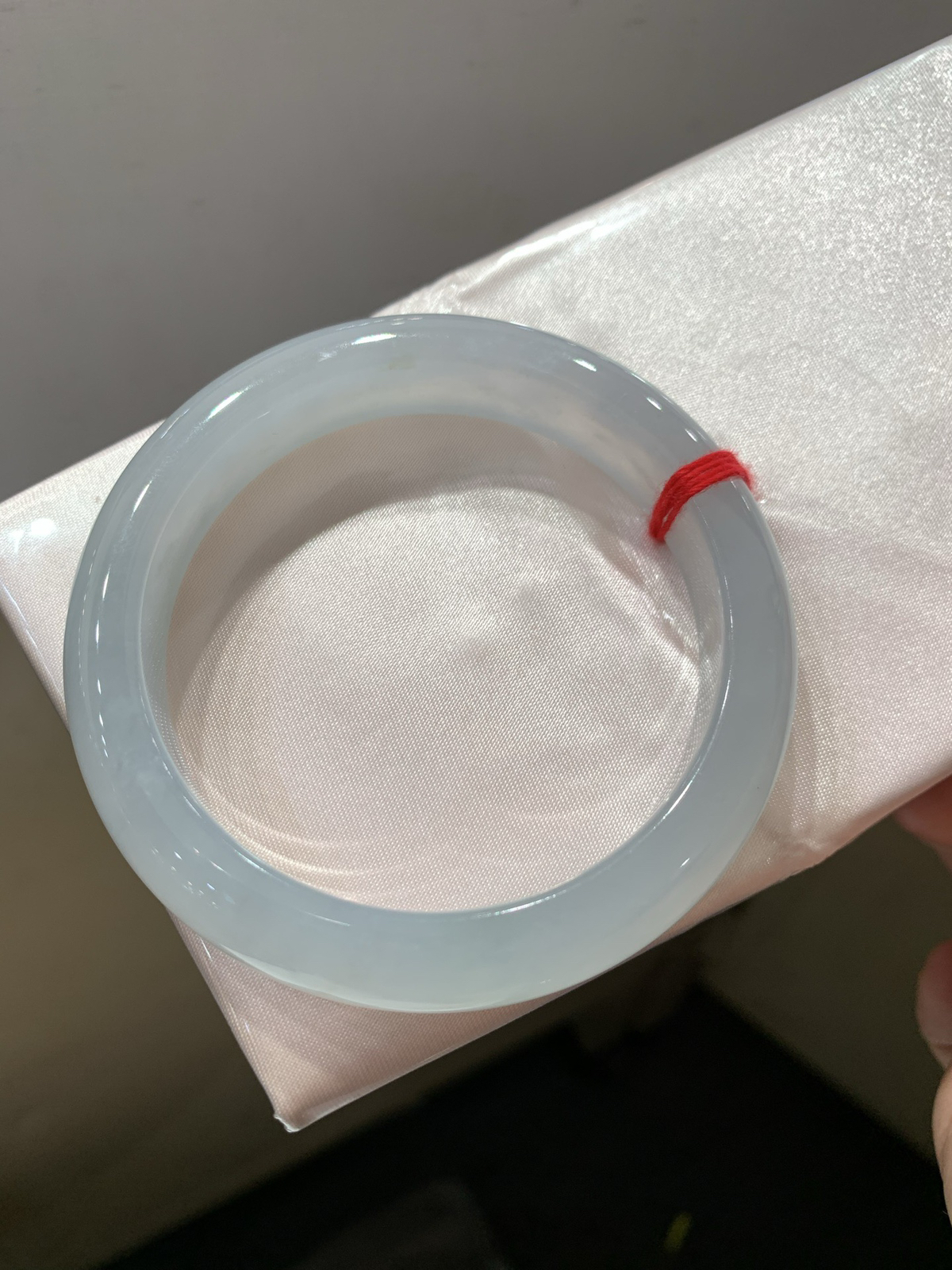 尺寸57.1/12.3/8.7，冰种手镯
种好水足