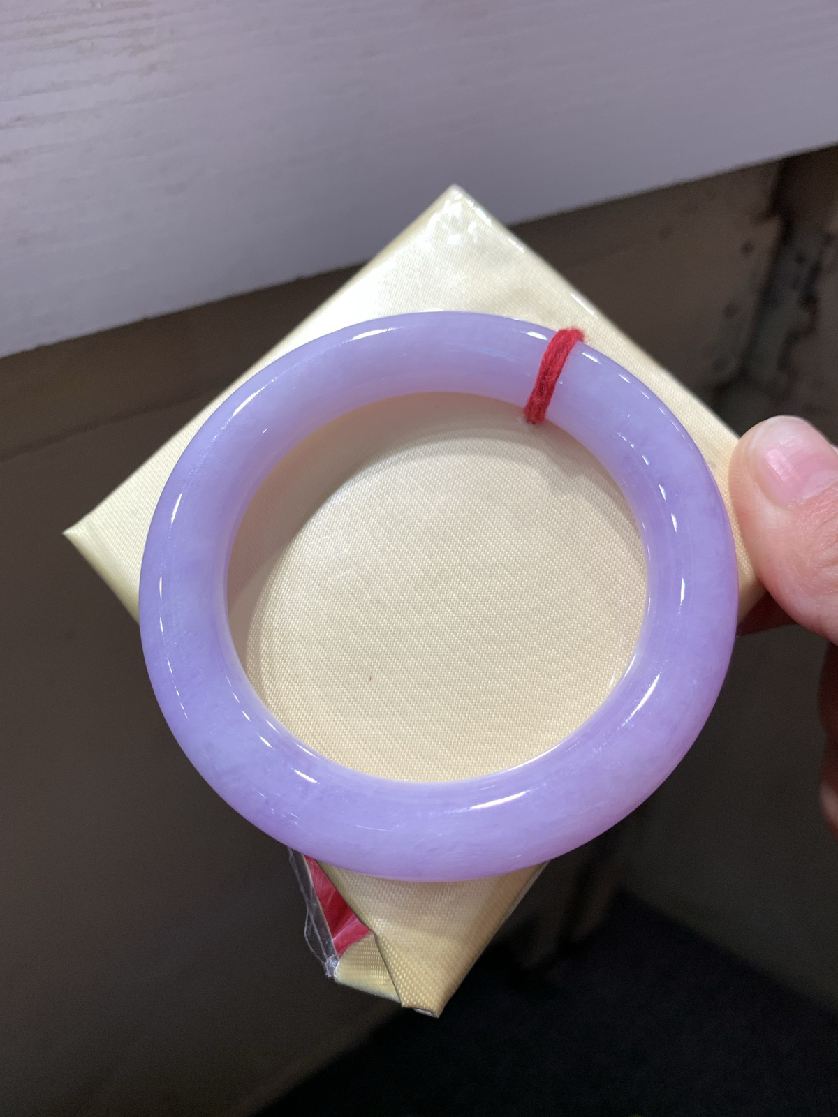 尺寸54.7/11.1，紫罗兰圆条手镯
水润细腻 色好