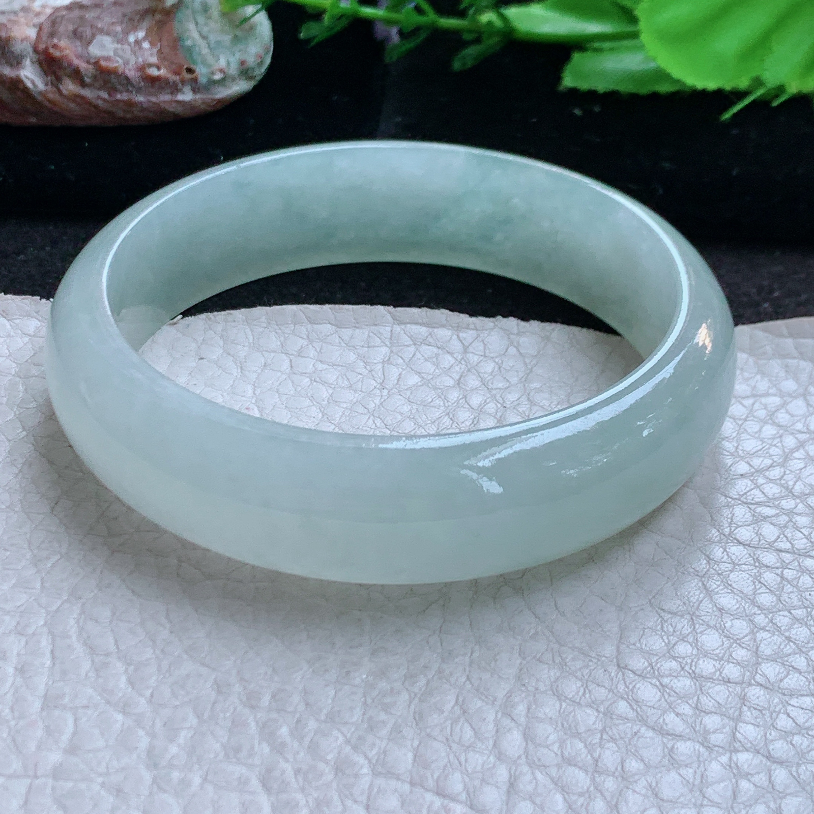 js大圈口60*15.5*7轮胎镯 缅甸翡翠a货玉手镯浅晴底宽边玉手环