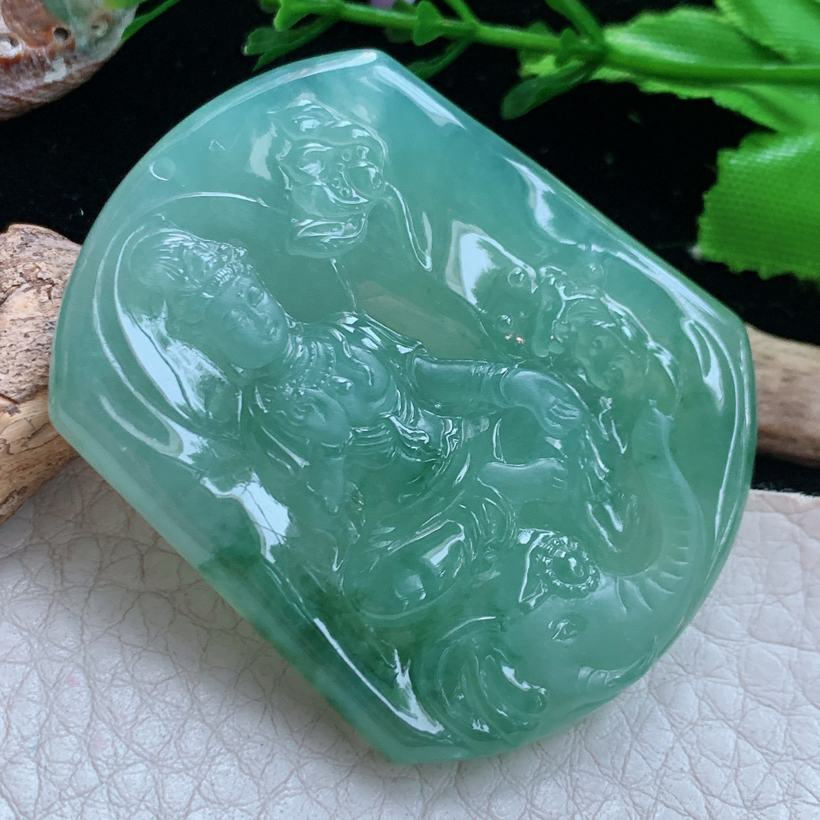 Ktj实拍50*40.2*6天然缅甸翡翠a货冰透普贤观音菩守护神菩萨吊坠