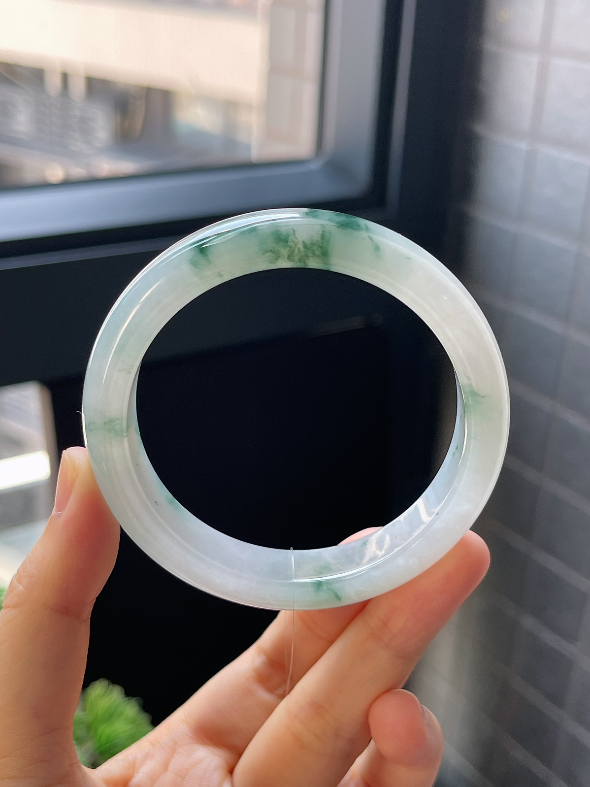 正圈56圈口，翡翠冰糯种飘花手镯