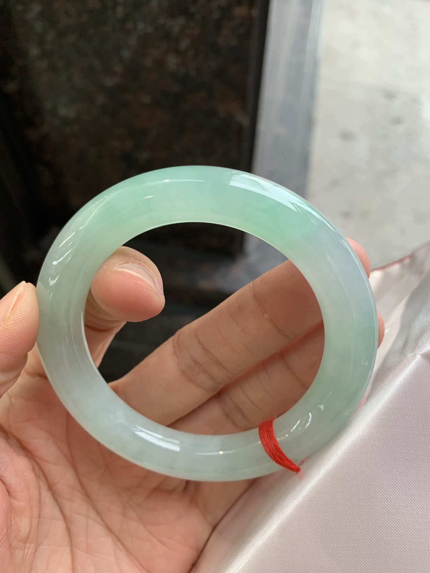 圆条冰飘绿 微纹 尺寸：56.5/11.3 版型好