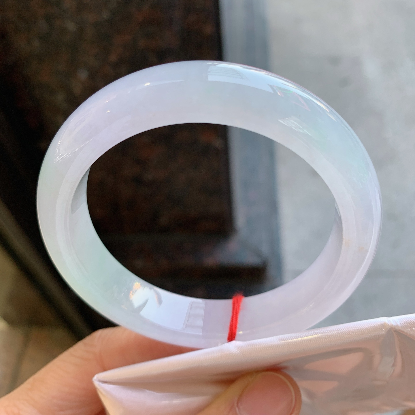 正圈紫底飘绿 微纹 尺寸：57.6/13.2/8.9 清爽