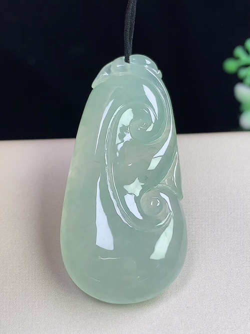 冰种如意，无裂，尺寸41.8-19.6-6.1mm，S10hwa