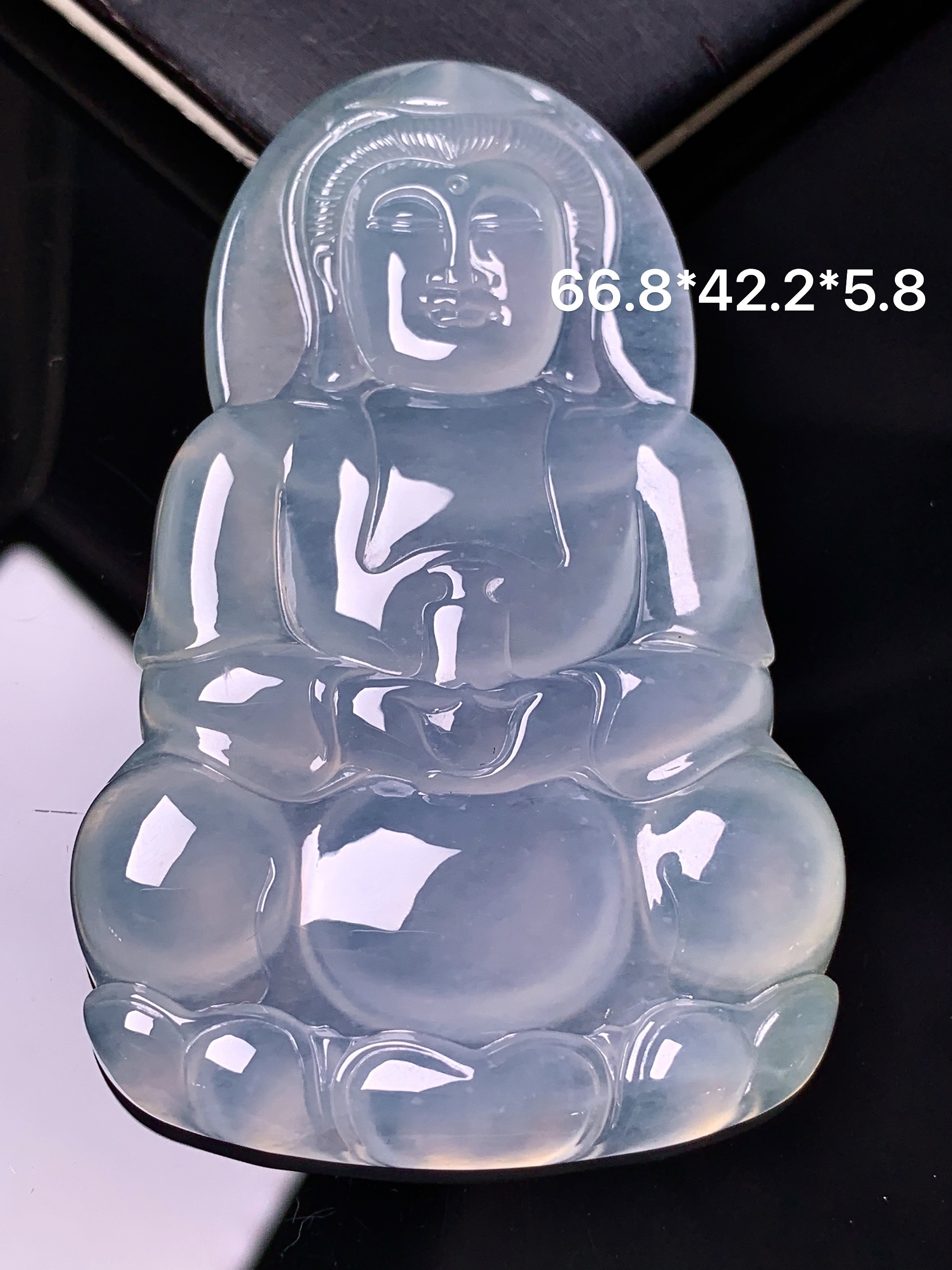 冰种观音菩萨吊坠 玉质细腻 色泽艳丽清新 水润亮眼 整体尺寸66.8*42.2*6.8 a5