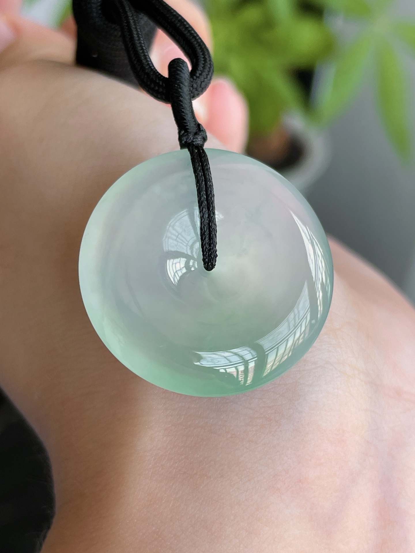 正冰起胶钢荧甜绿飘色平安扣, 尺寸26.8-6mm T550998