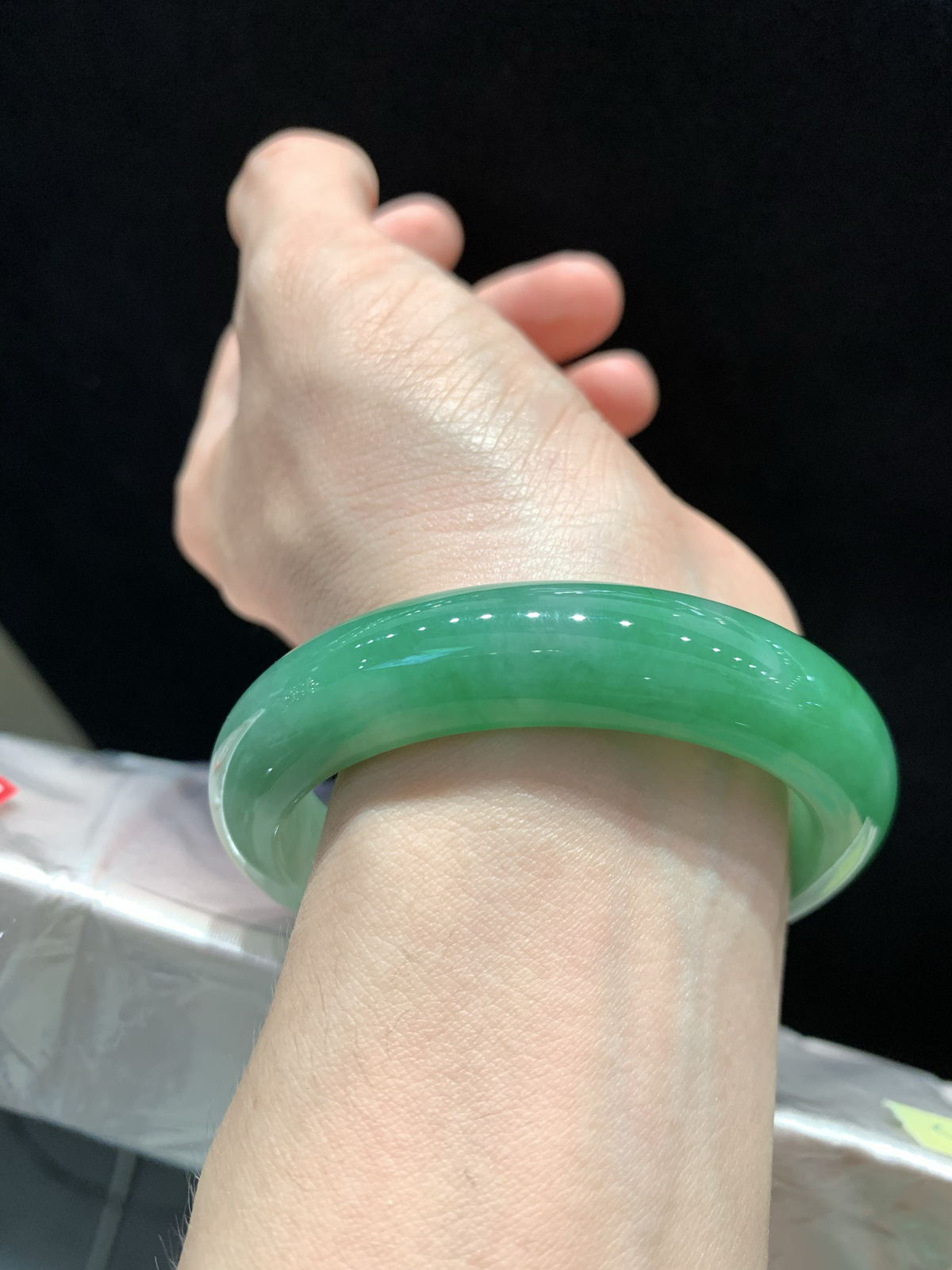 尺寸55.3/12.8/8.9，带色手镯
有种有色
