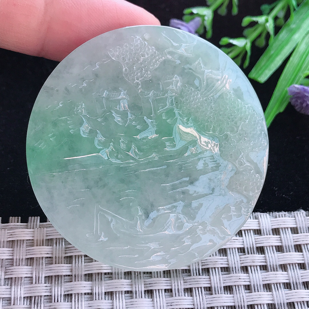 实拍A货翡翠50.6/4.9老坑冰胶晴绿山水牌吊坠翡翠圆牌挂件