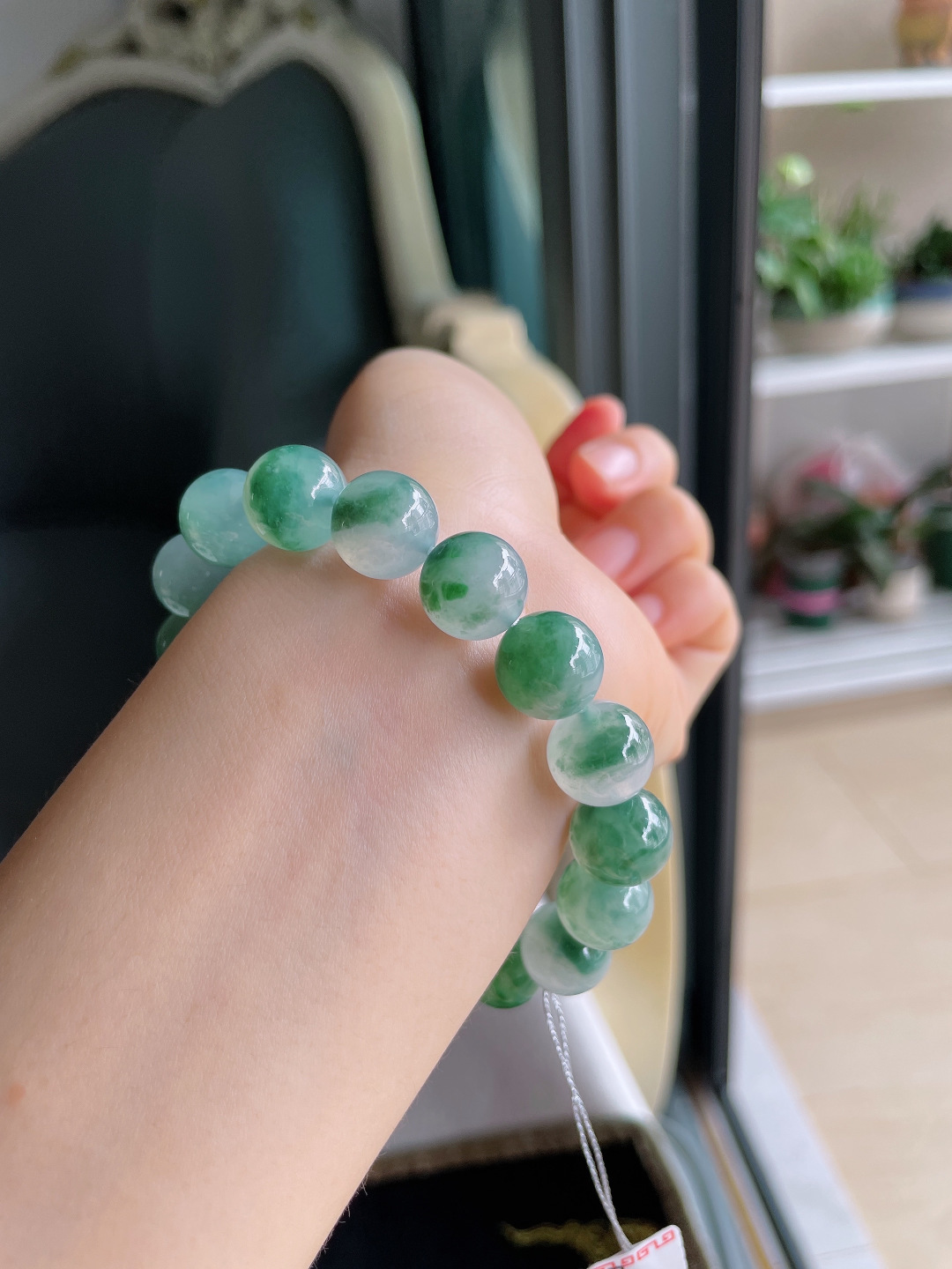 缅甸天然翡翠A货，冰种飘花手链，尺寸：11.8mm。【编4470】