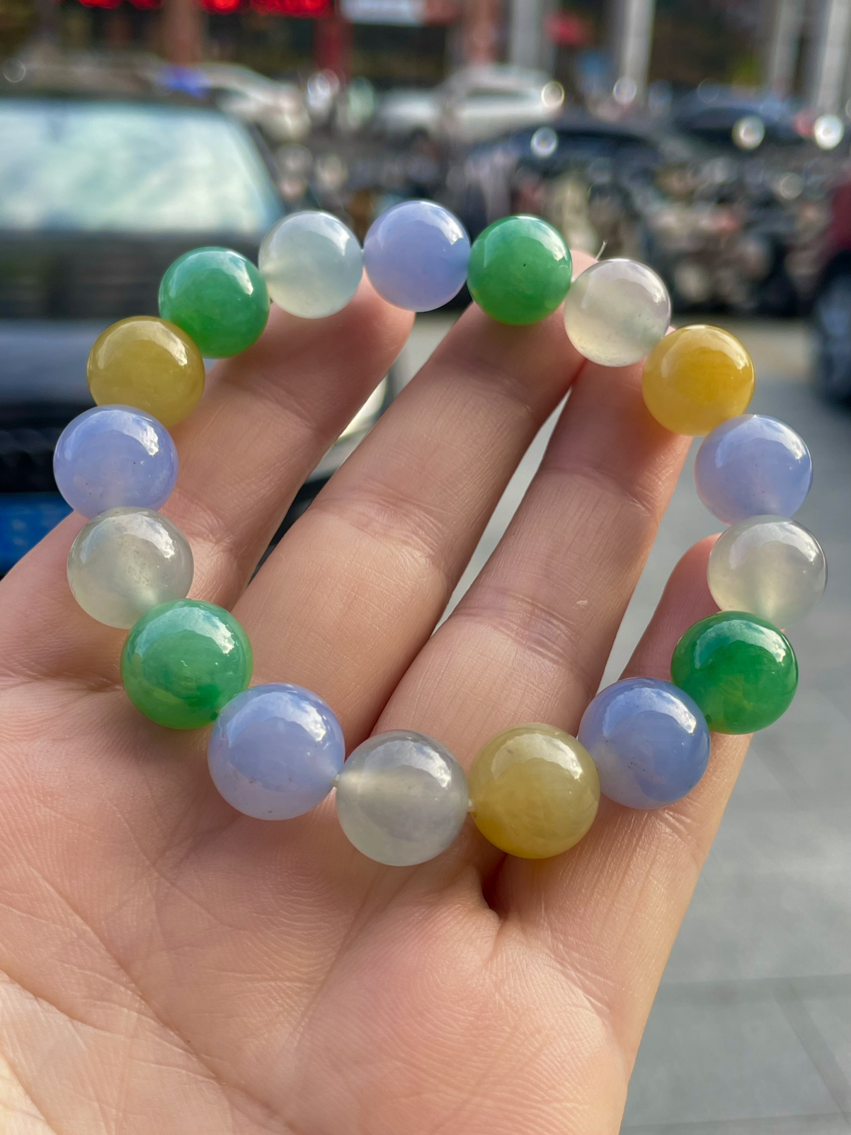 【冰种多宝手串】晶莹多彩的糖果串，多宝手串，颜色丰富，更重要的是种水都很好，性价比很不错，直径11.8。