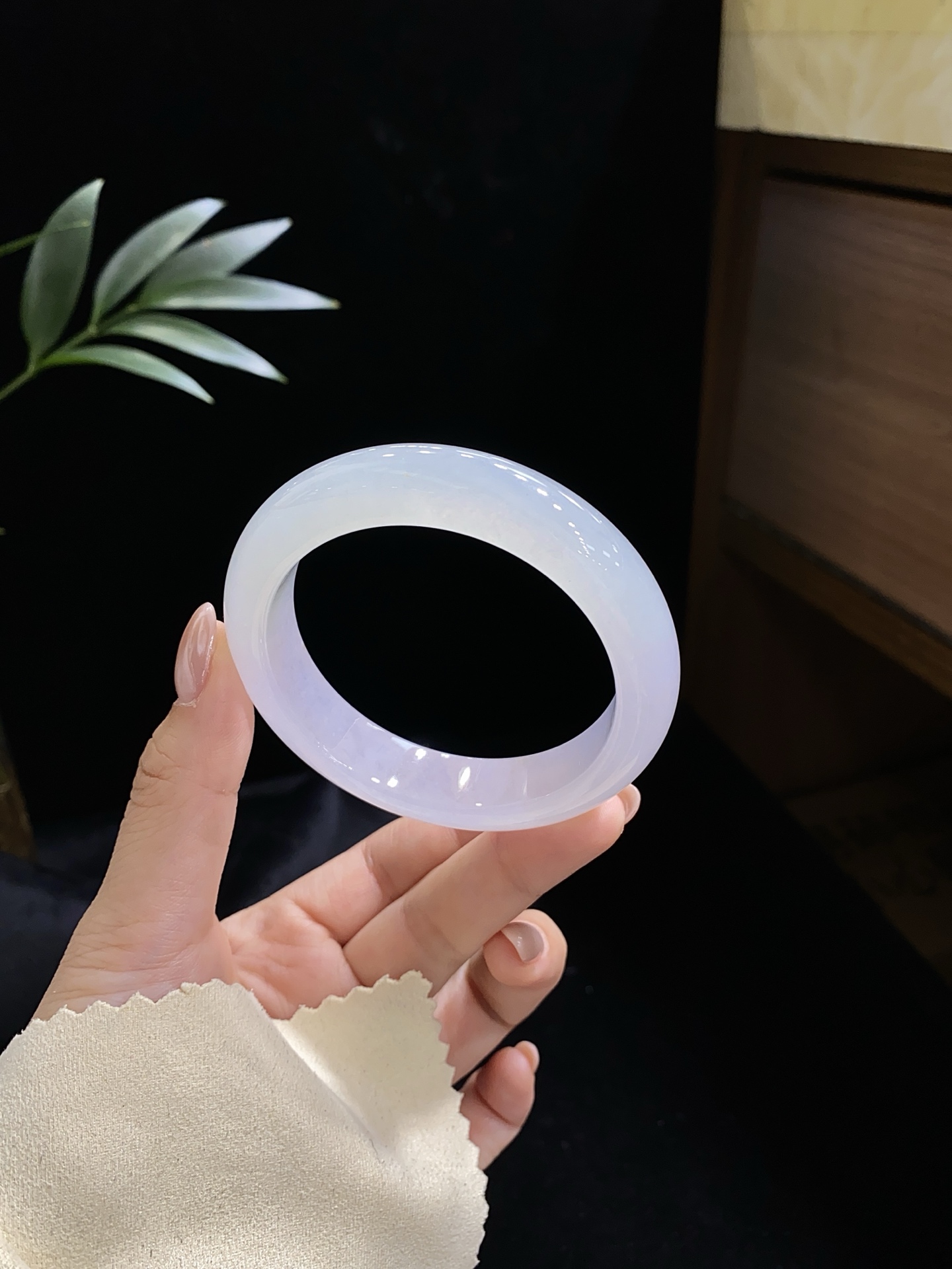 淡紫底·正圈 尺寸56.6-13.7-9.1 编号SZ25J16-3-1