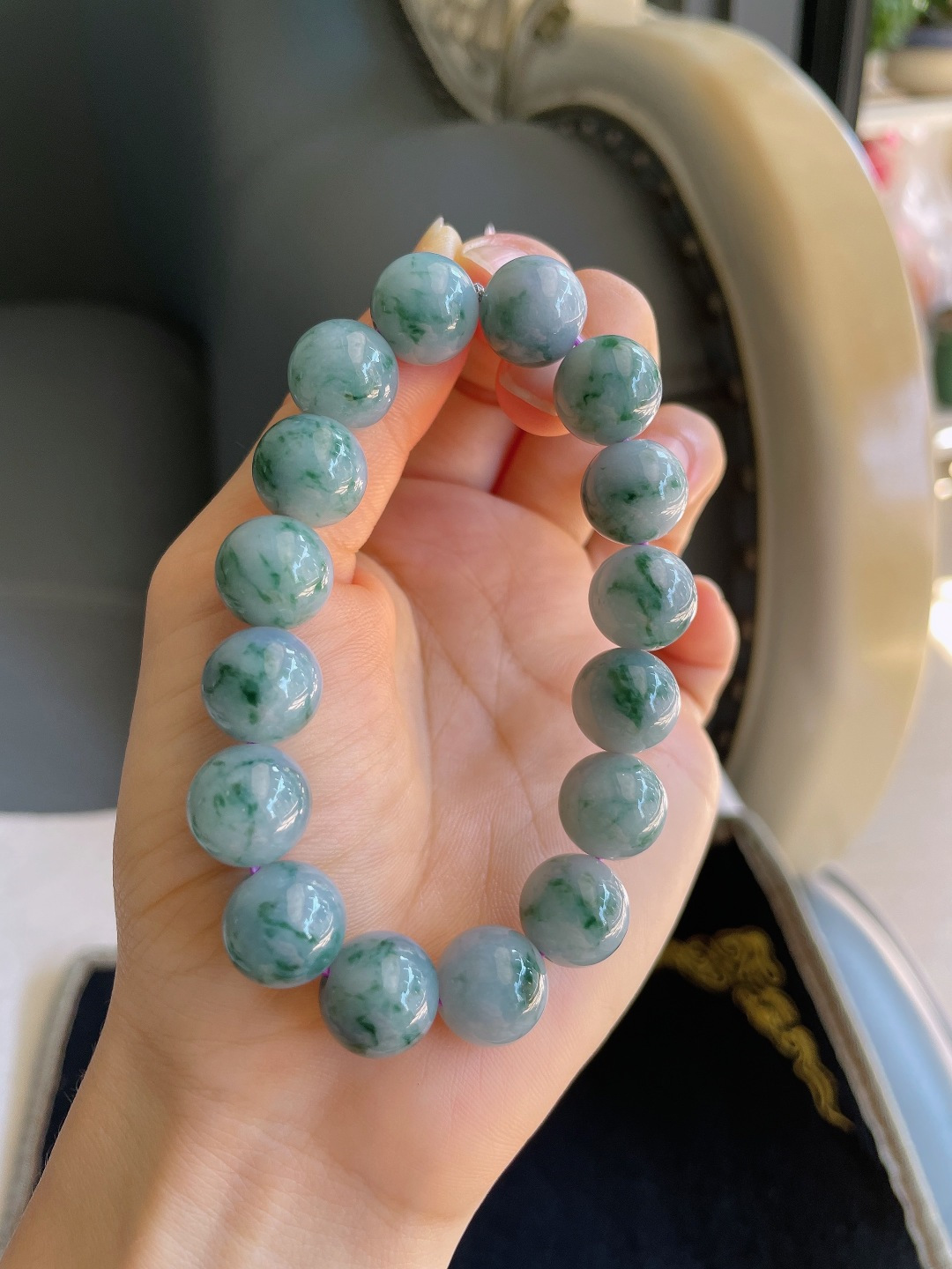 缅甸天然翡翠A货，冰飘花手串，尺寸：12.6mm。【编2-266】