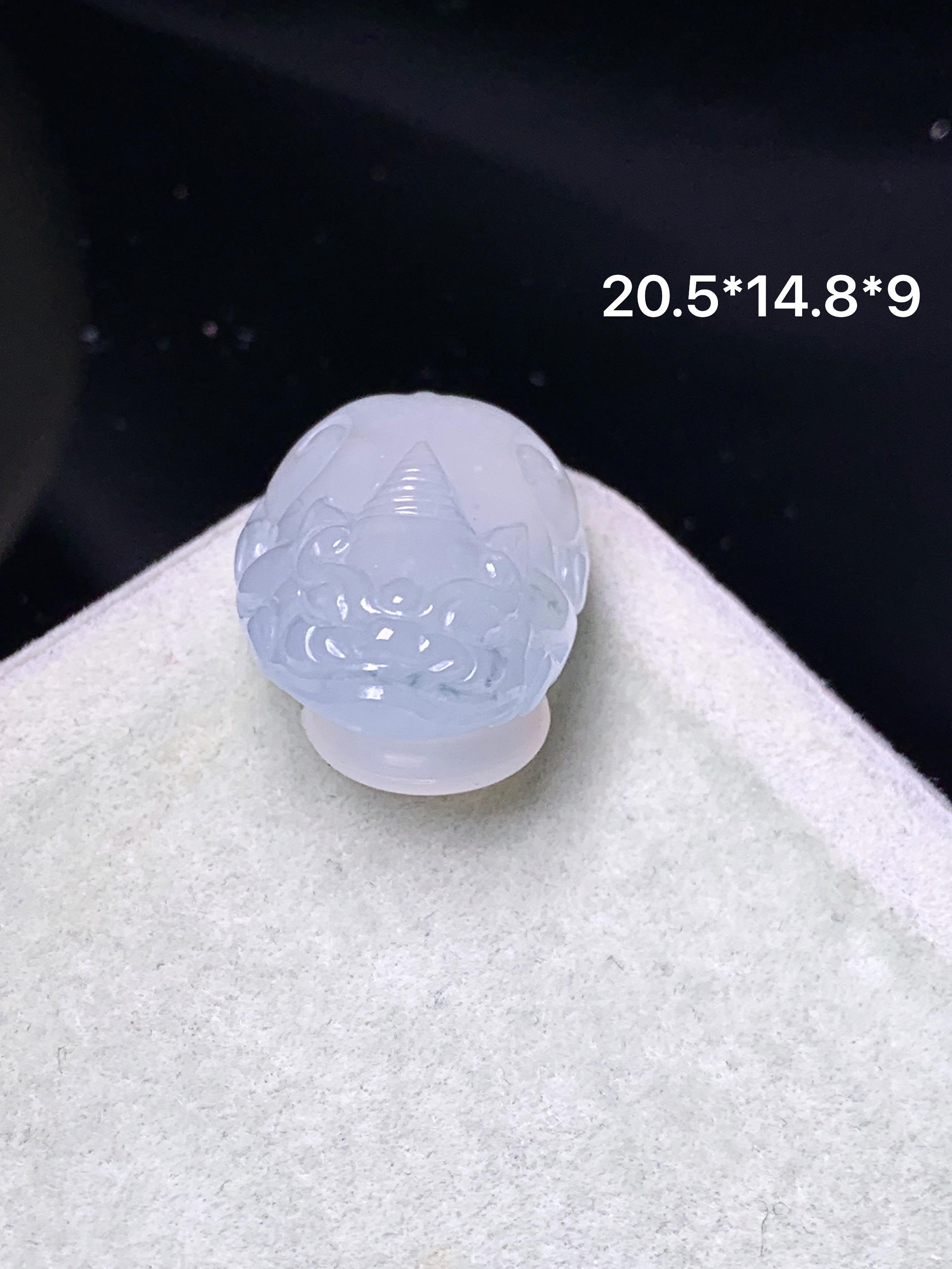 冰种貔貅吊坠 玉质细腻 色泽艳丽清新 水润亮眼 整体尺寸20.5*14.8*9 z2