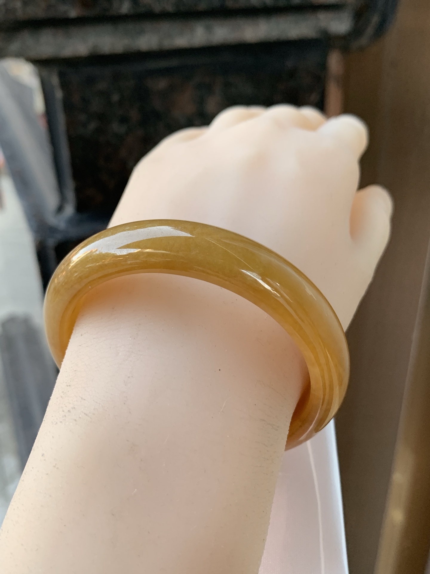 满黄翡正圈 55.6-13-8.0 1010-489-46 无裂