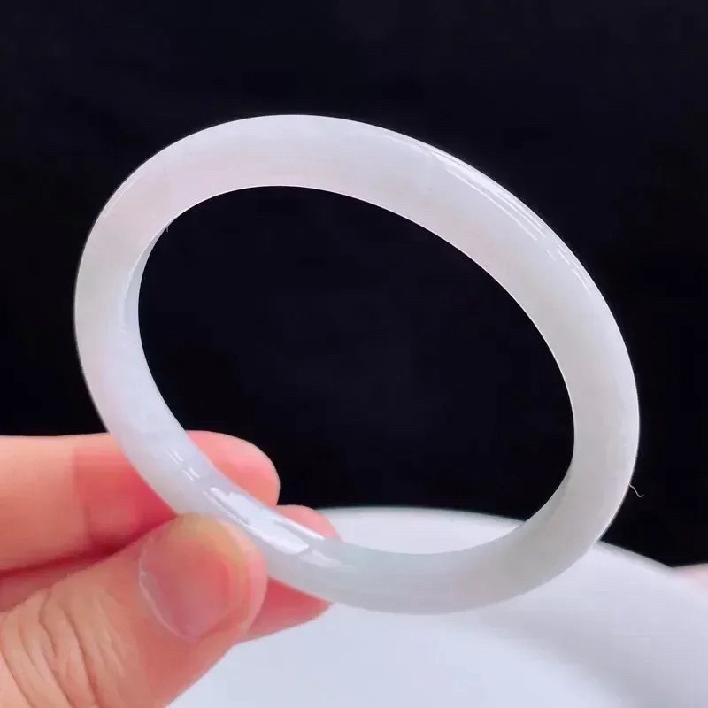 54*47mm自然光拍摄天然翡翠A货好种水贵妃手镯 22.49克