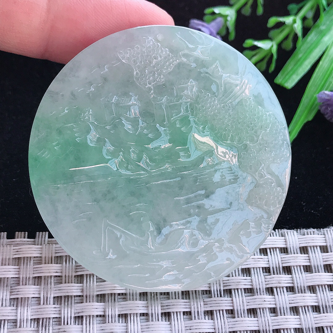 实拍A货翡翠50.6/4.9老坑冰胶晴绿山水牌吊坠翡翠圆牌挂件