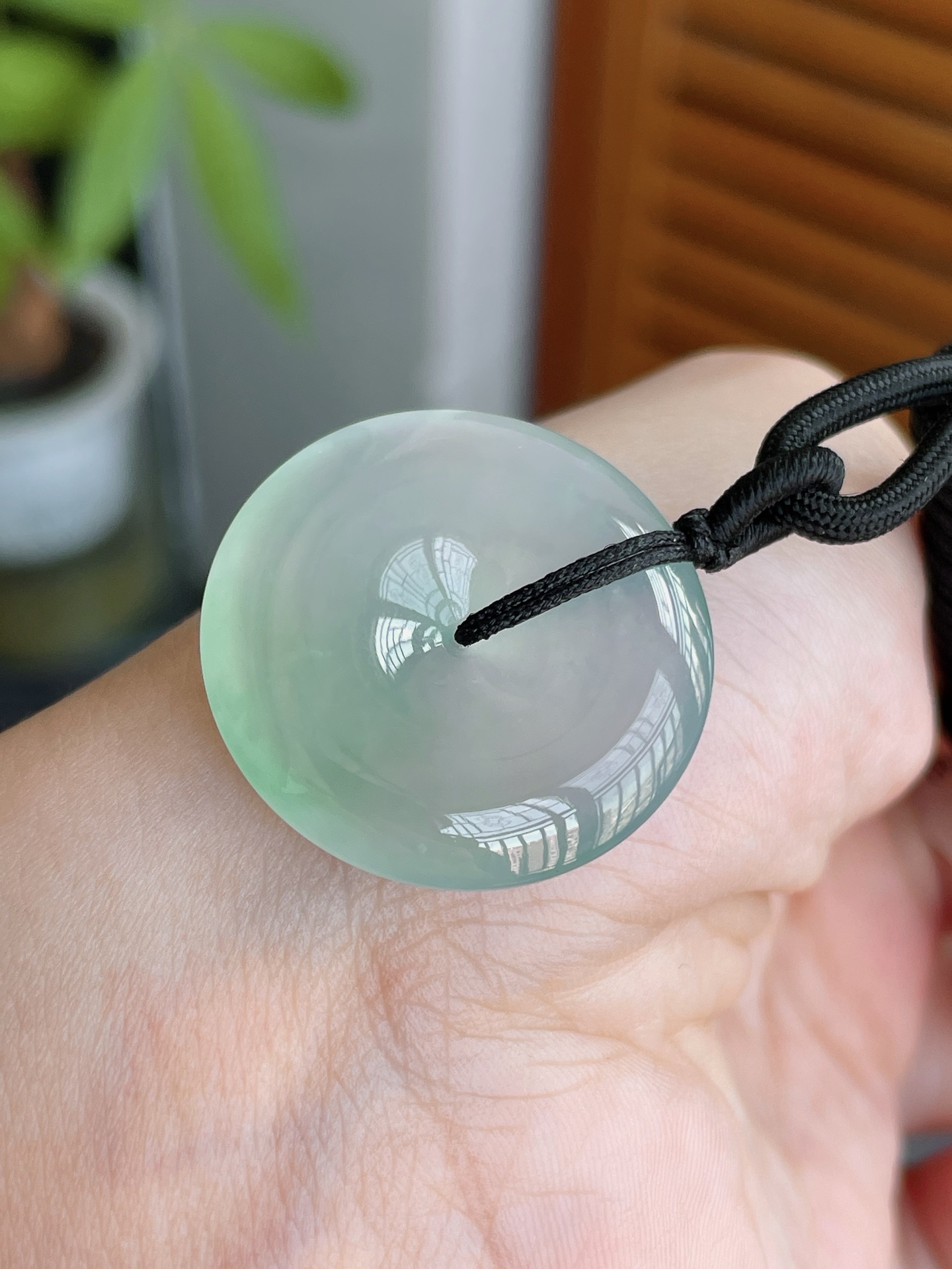 正冰起胶钢荧甜绿飘色平安扣, 尺寸26.8-6mm T550998