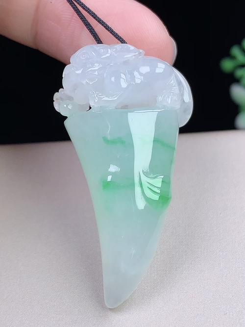 冰飘绿貔貅，招财，无裂，尺寸40.3-21.4-11.8mm，S10yx