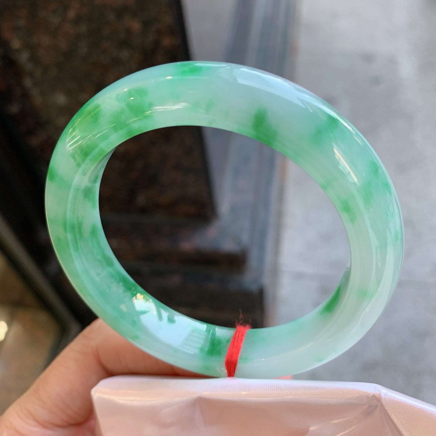 正圈飘绿 微纹 尺寸：56.6/12/9.5 版型好