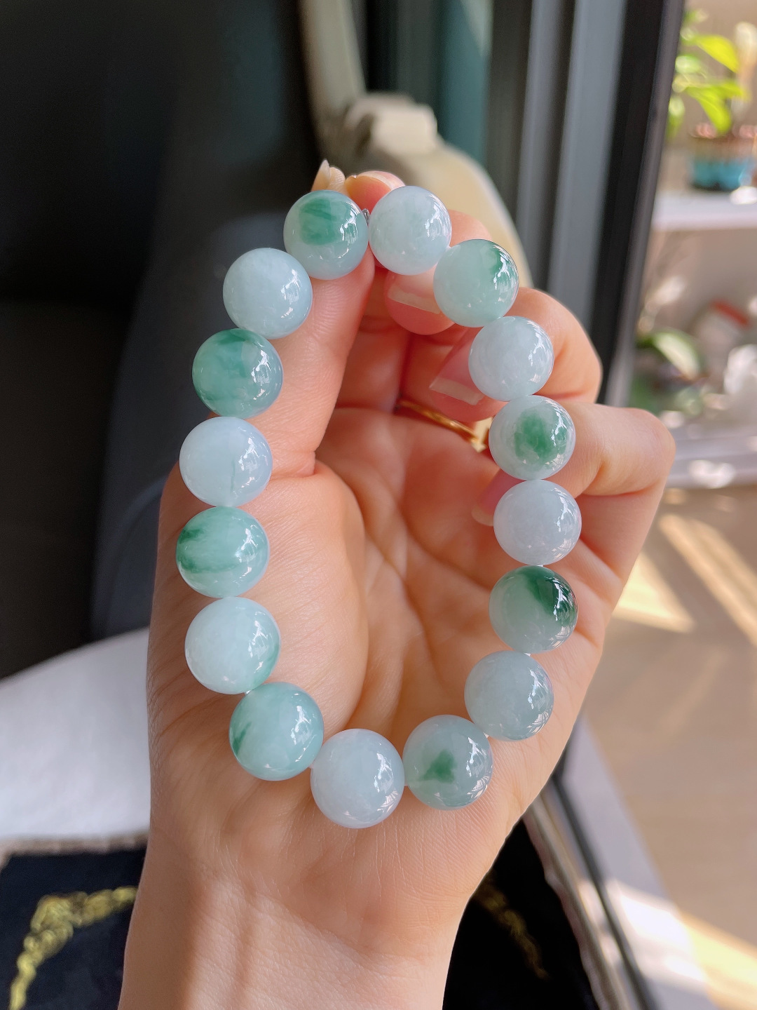 缅甸天然翡翠A货，冰飘花手链，尺寸：12.5mm。【编3823】