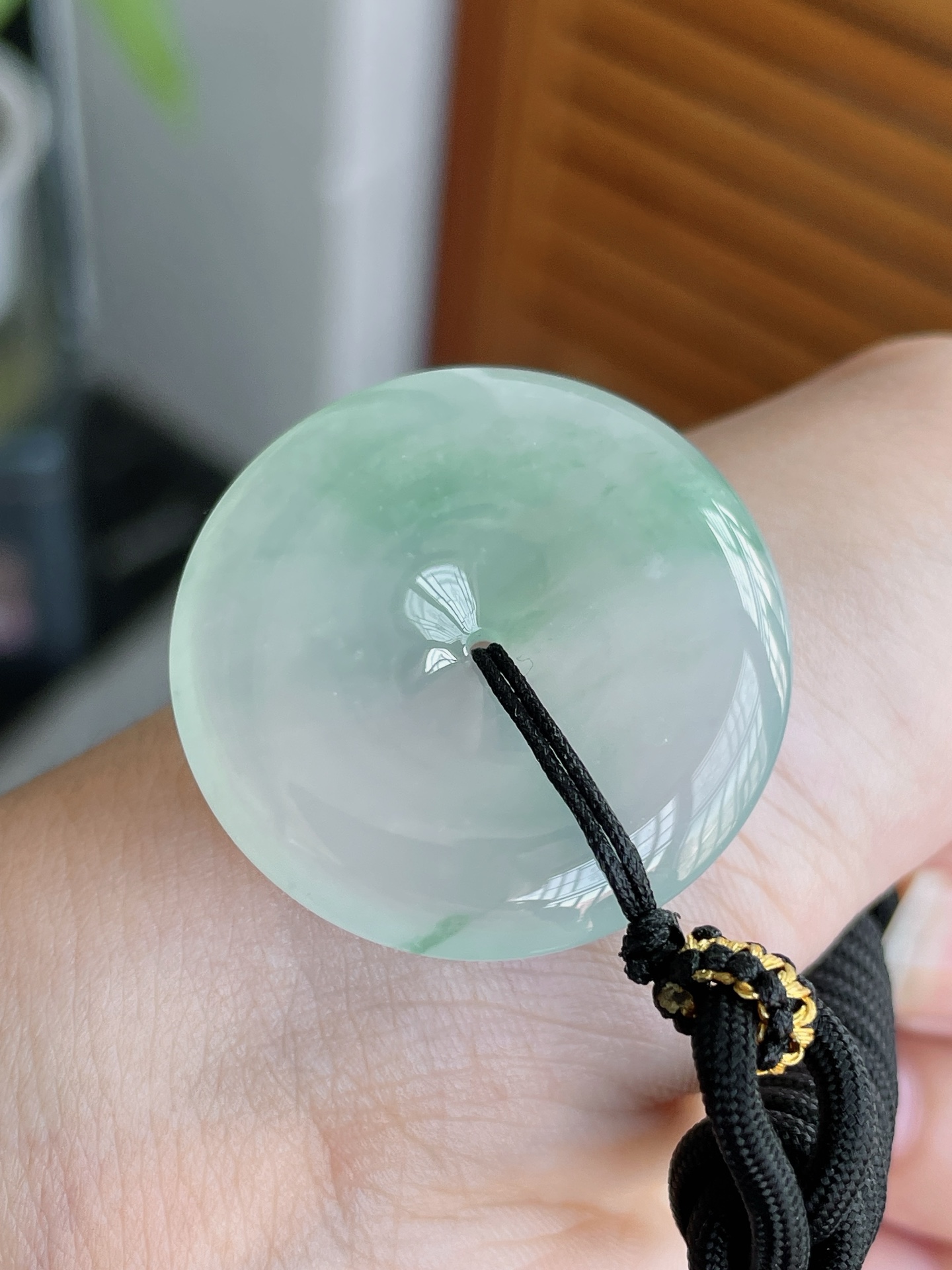 冰种胶感起荧飘绿平安扣, 尺寸30.5-6.3mm T500549