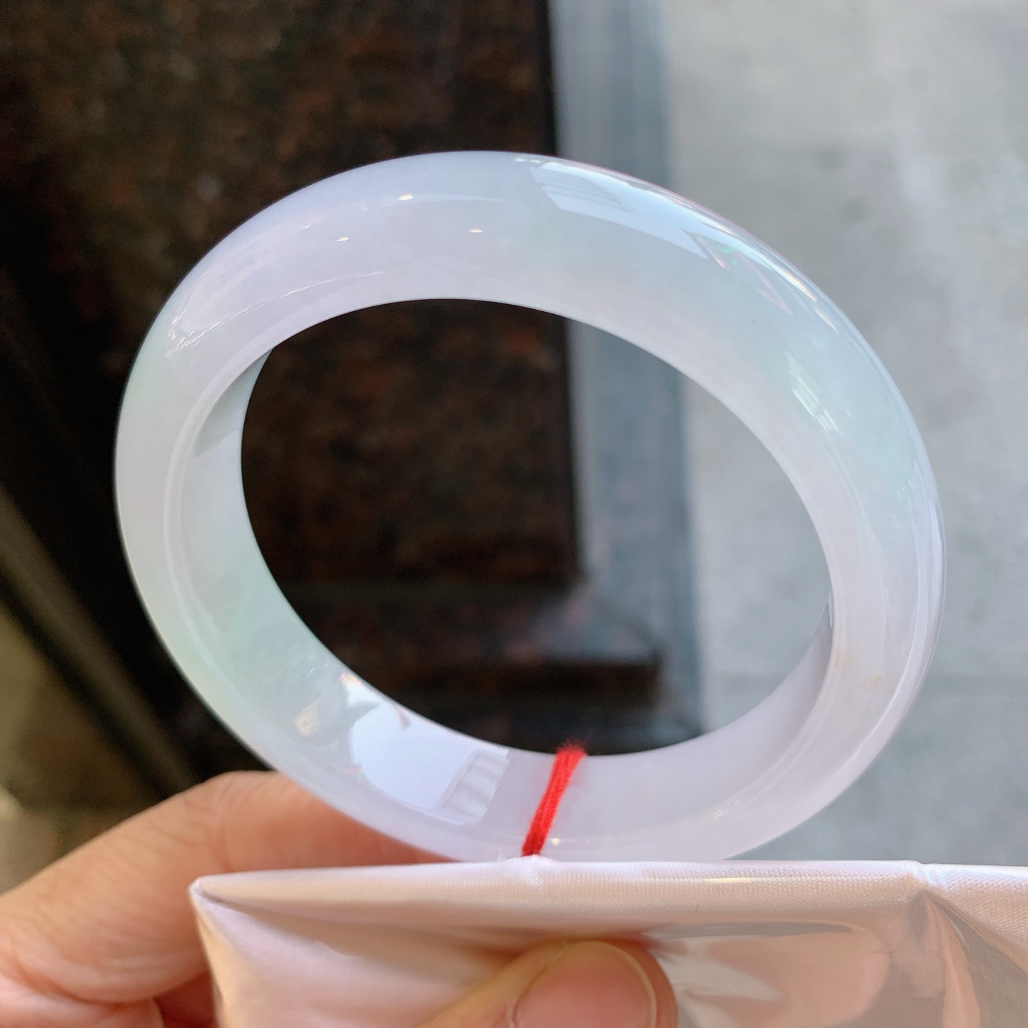 正圈紫底飘绿 微纹 尺寸：57.6/13.2/8.9 清爽