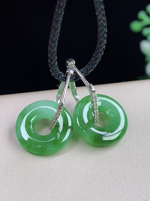 18k金镶冰飘辣绿甜甜圈耳环，无裂，尺寸12.5-2.5mm，S10Lpa