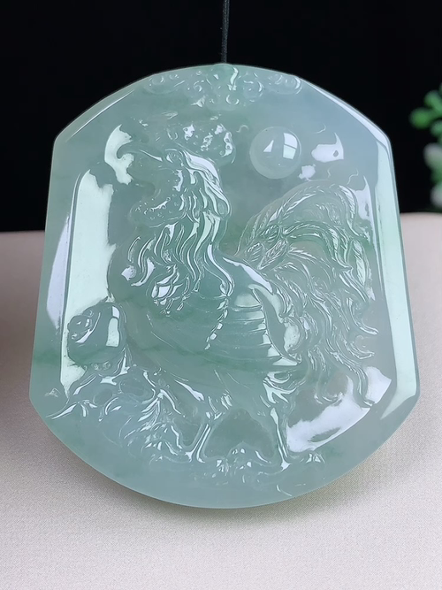生肖鸡牌，一刀切，无裂，尺寸51.1-43.2-5.7mm，S11yaf