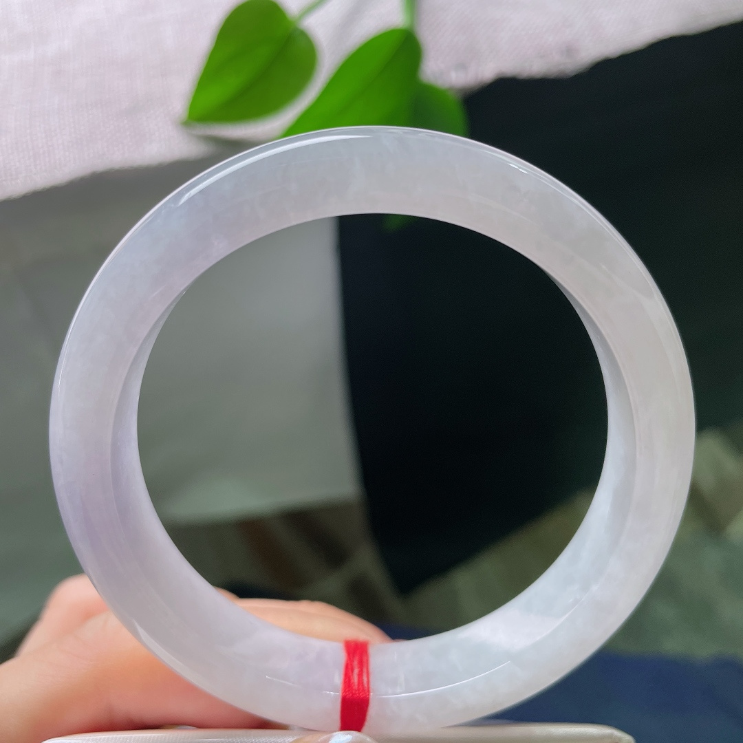 59.5/12.1/8.5，正圈，晶体纹，干净柔和的淡紫底色，清雅温柔，简约大方，上手自带朦胧浪漫的氛围感。ss57800a