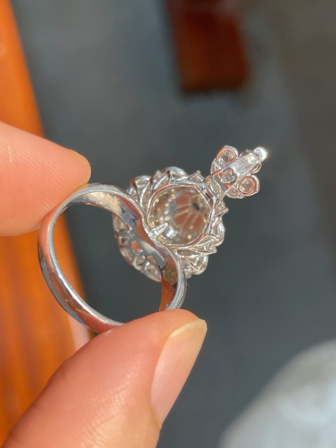 阳绿葫芦戒指+阳绿葫芦吊坠（两用款）无裂 18k金镶嵌 强烈推荐，12.4-9.1-2.7