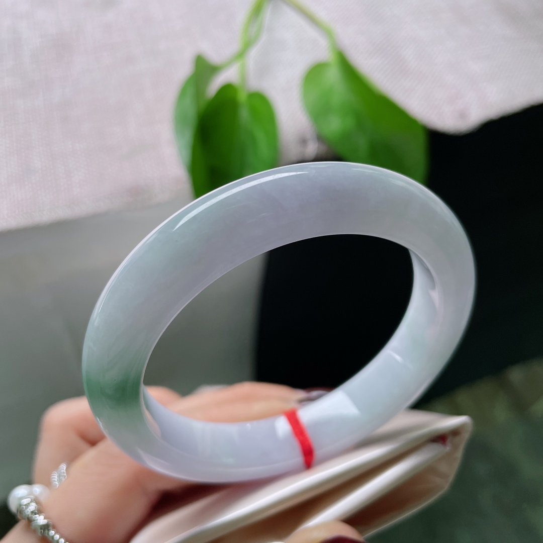 55.6/11.6/9，正圈，一抹飘花韵味十足，水头好，肉质细腻，棉线，ss57359a