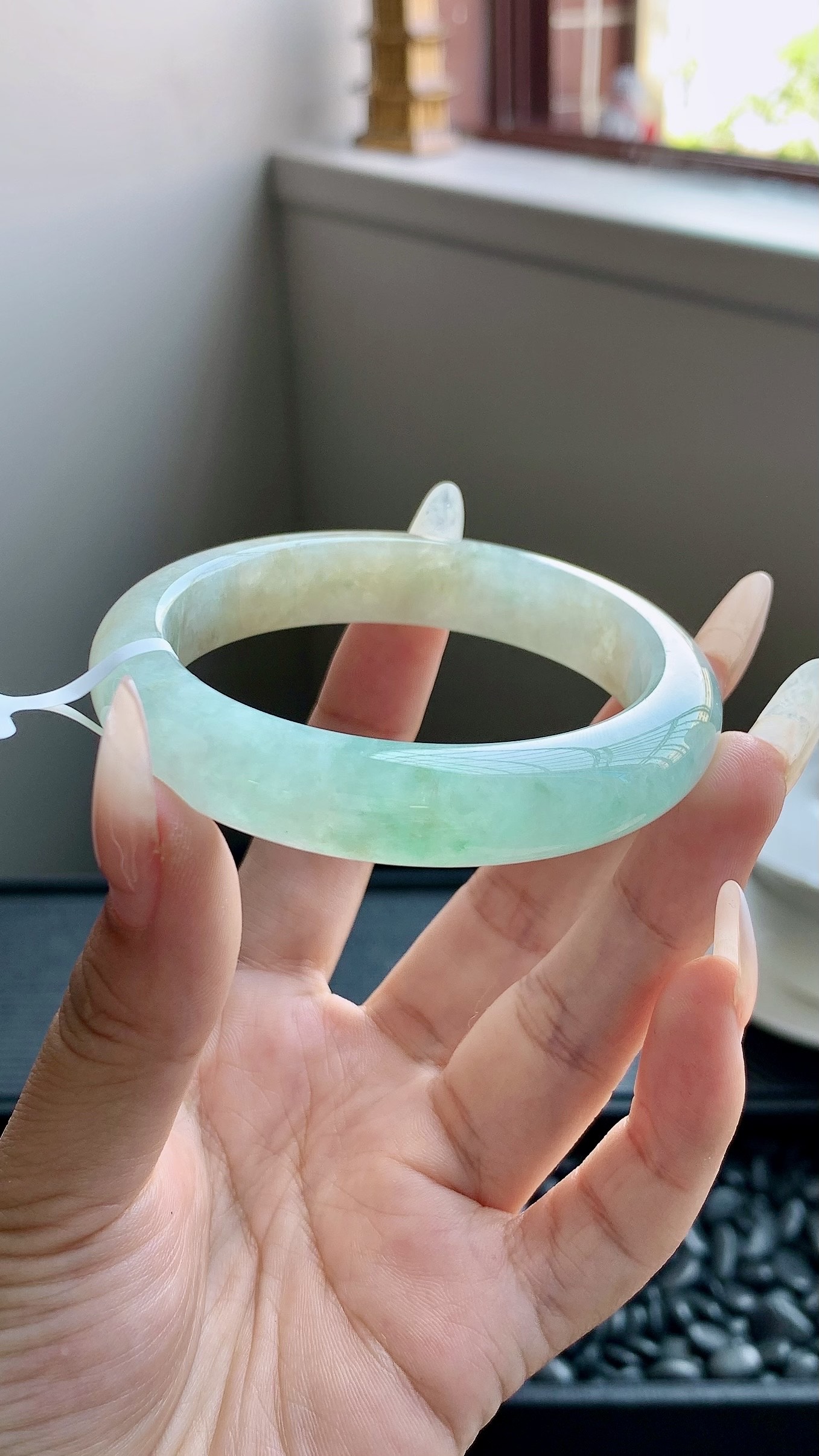 冰黄加绿正圈手镯成品（微瑕） B072-8 尺寸：54-12-8.5
