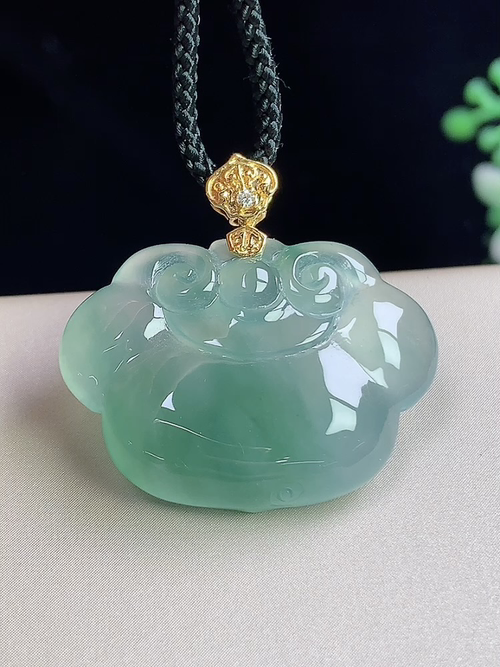 18k金镶冰飘花如意，无裂，尺寸19.9-27.2-5.7mm，S11lwh6