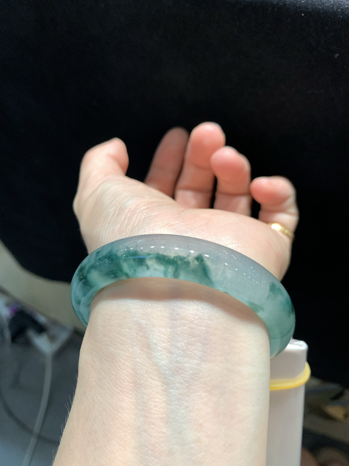 尺寸55.1/12.1/7.9，冰种飘花手镯
种好水足