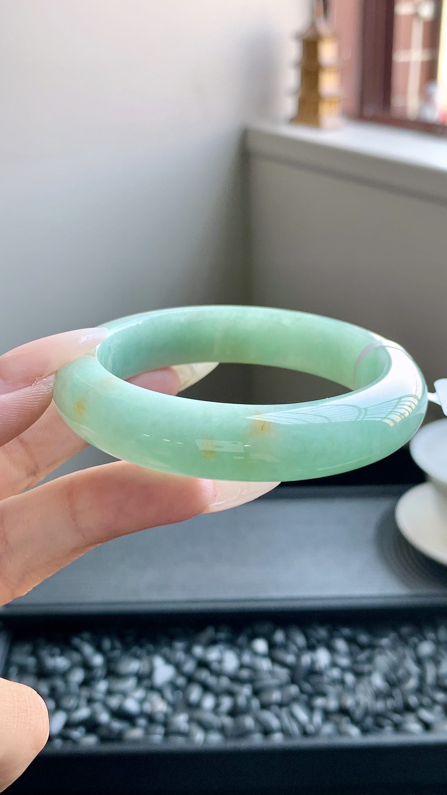果绿洒金正圈手镯成品 HYY-8787 尺寸：53-13-8